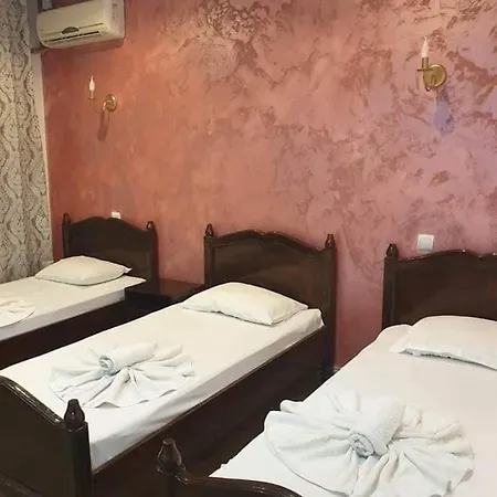 Jiul Hotel 2*