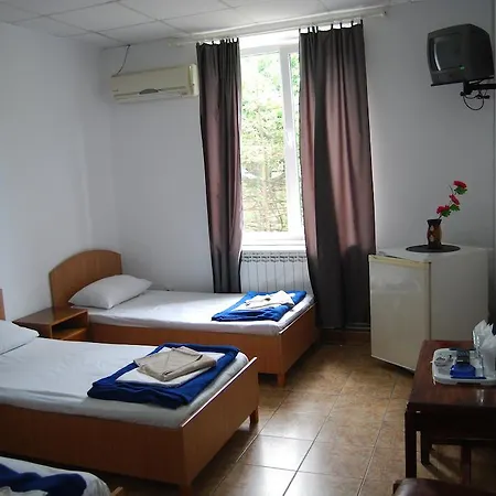 Jiul Hotel 2*